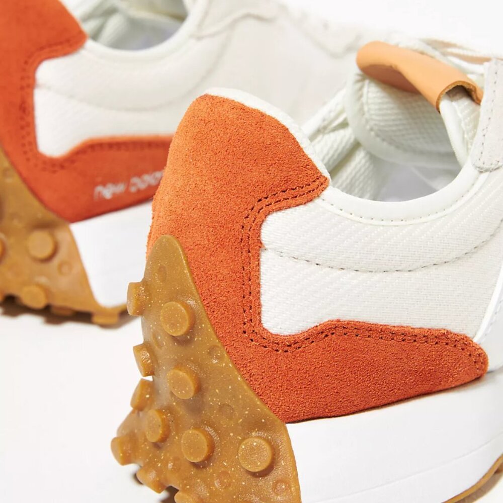 New Balance 327 Womens ~various sizes~ Sneakers Shoes White Cream Brown NEW - Picture 14 of 15